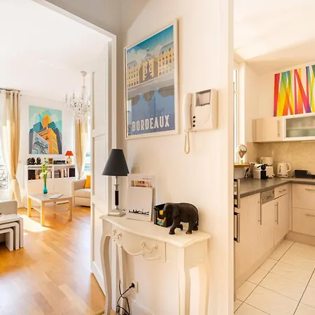 Apartament Guestready - Bright In Centre W/ Parking Bordeaux