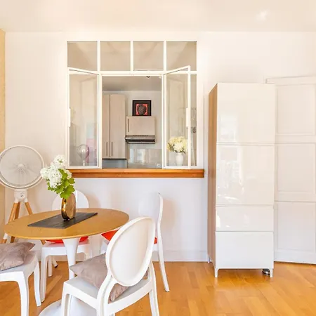 Guestready - Bright In Centre W/ Parking *
