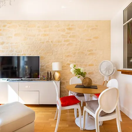 Apartament Guestready - Bright In Centre W/ Parking